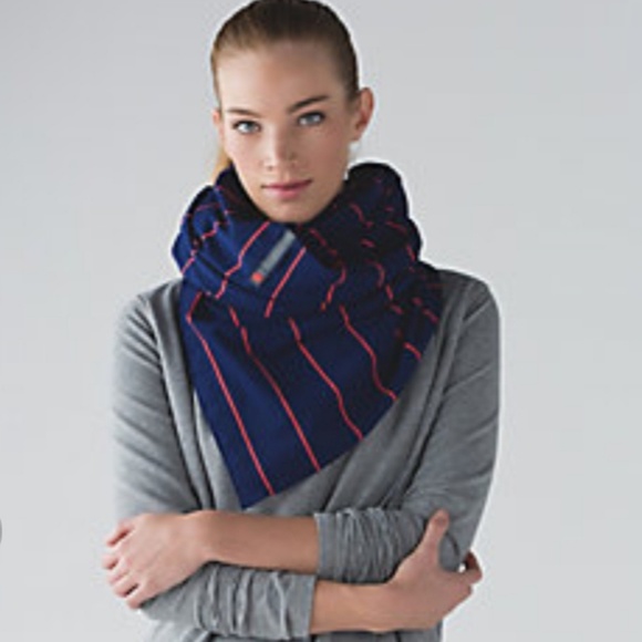 NWT Lululemon Vinyasa Scarf - Still in package - Picture 1 of 4